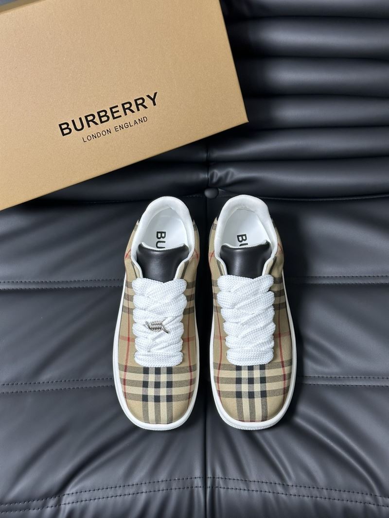 Burberry Low Shoes